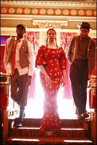 CAROLINA CHOCOLATE DROPS (photo)