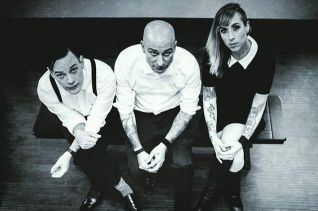 COLD (photo)