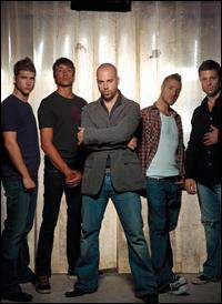 DAUGHTRY (photo)