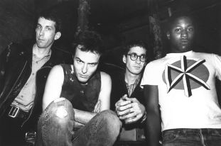 DEAD KENNEDYS (photo)