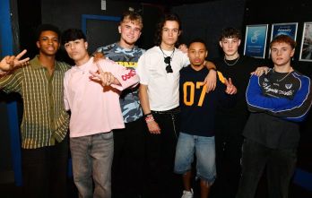 DECEMBER 10 (photo)