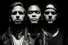 GLITCH MOB (photo)