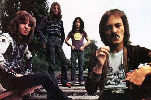 HUMBLE PIE (photo)