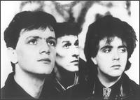 ICICLE WORKS (photo)