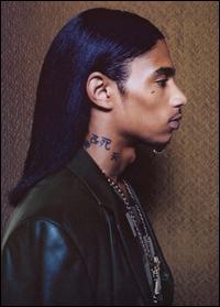 L-BURNA A.K.A. LAYZIE BONE (photo)