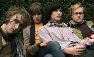 LARRIKIN LOVE (photo)