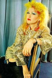 LAUPER Cyndi (photo)