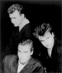 LIVING IN A BOX (photo)