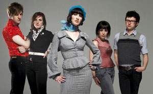 LONG BLONDES (photo)