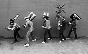MAN MAN (photo)