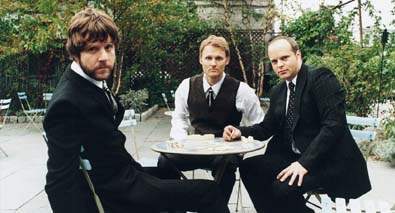 MEDESKI, MARTIN AND WOOD (photo)