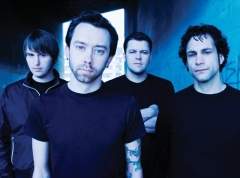 RISE AGAINST (photo)