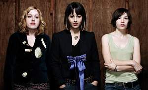 SLEATER-KINNEY (photo)