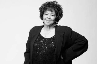 STAPLES Yvonne (photo)