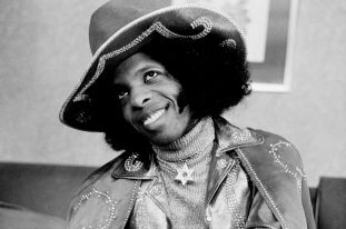 STONE Sly (photo)