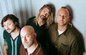 TAKING BACK SUNDAY (photo)