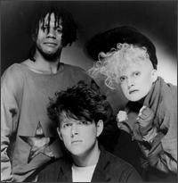 THOMPSON TWINS (photo)