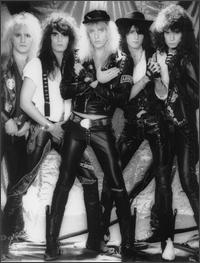 WARRANT (photo)