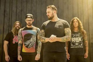 WOVENWAR (photo)
